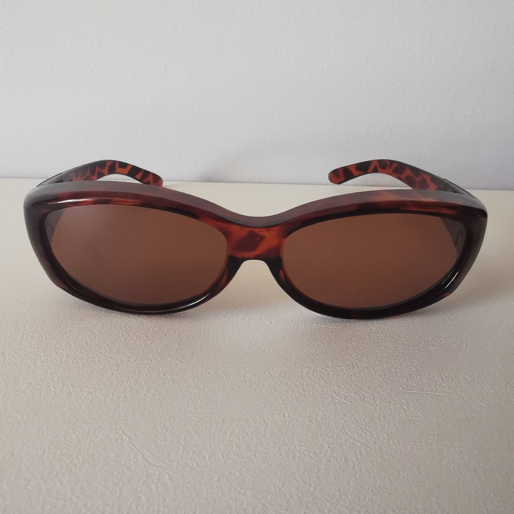 Women's sunglass